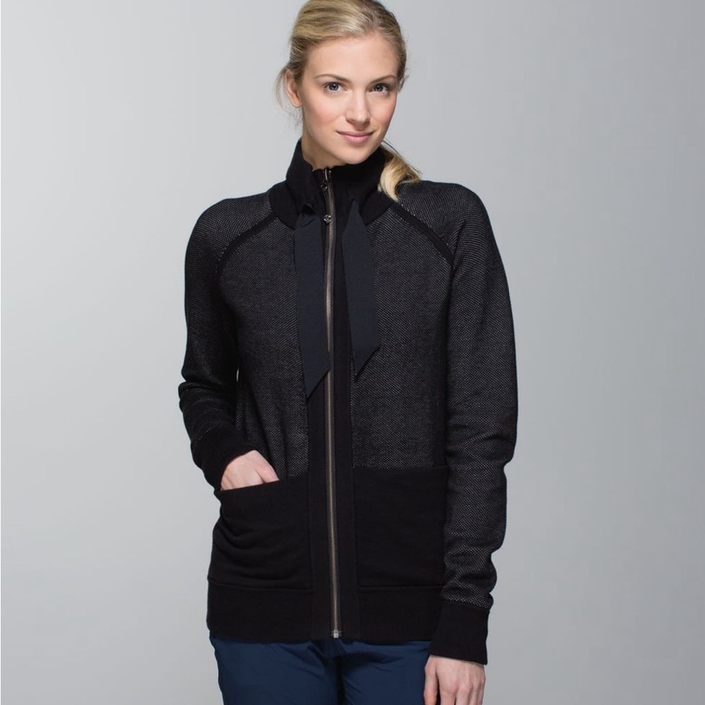 Lululemon Post Savasana Black and Heathered Gray Jacket Sz M